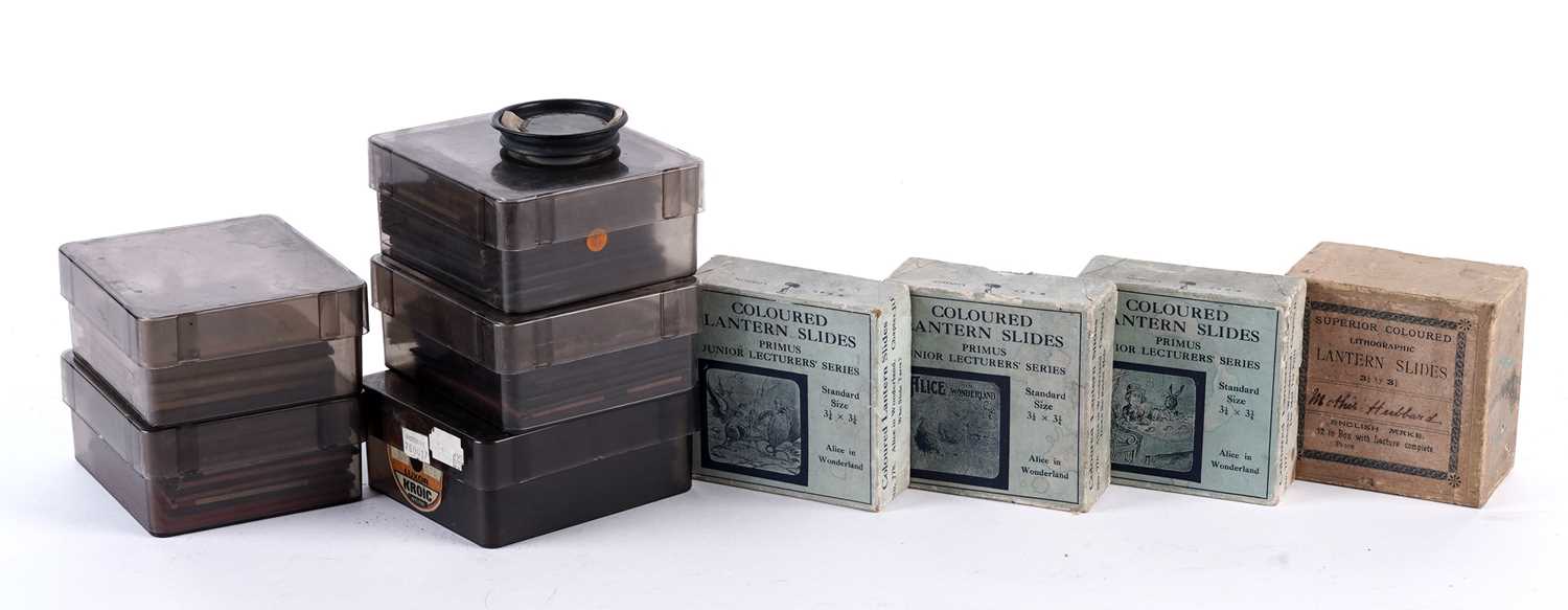 A large collection of Magic Lantern related items - Image 17 of 17