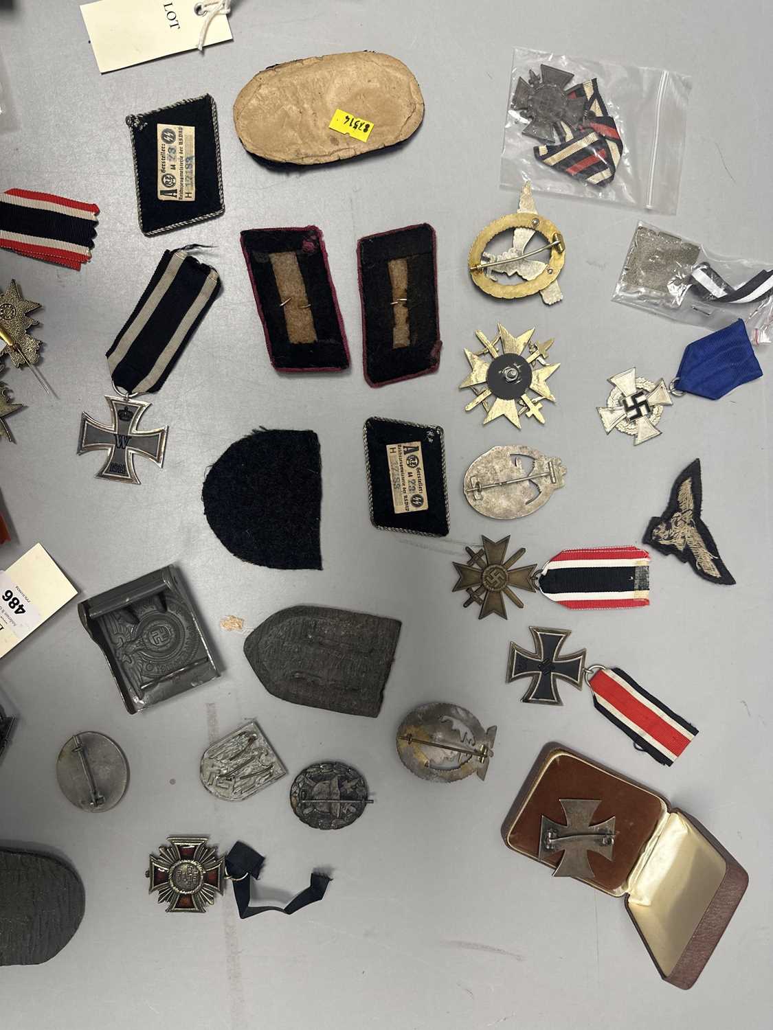 A collection of German WWII style replica military items - Image 14 of 16