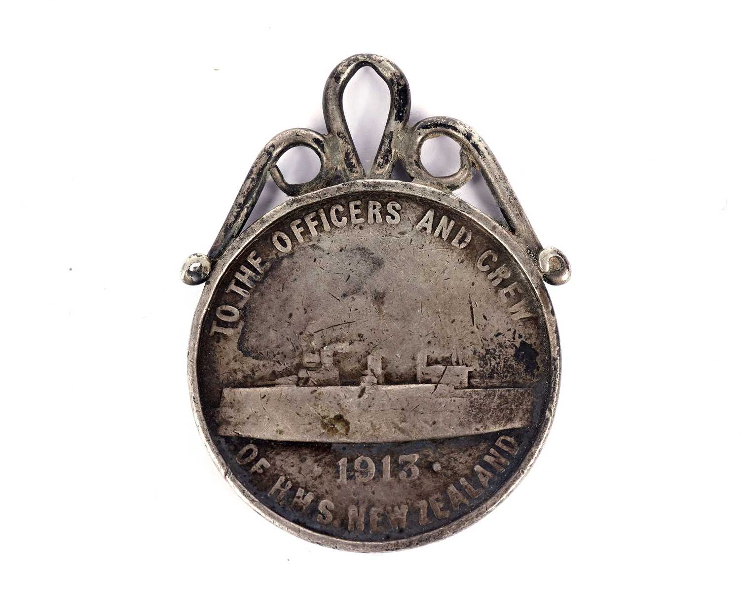 Tribute Medal presented to the Officers and crew of HMS New Zealand - Image 2 of 4