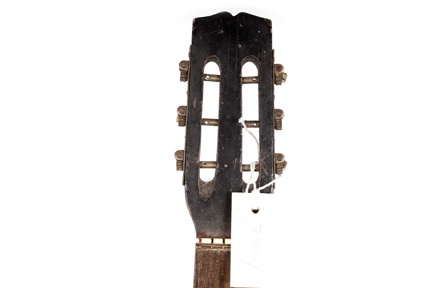 A gypsy-style parlour guitar - Bild 5 aus 10