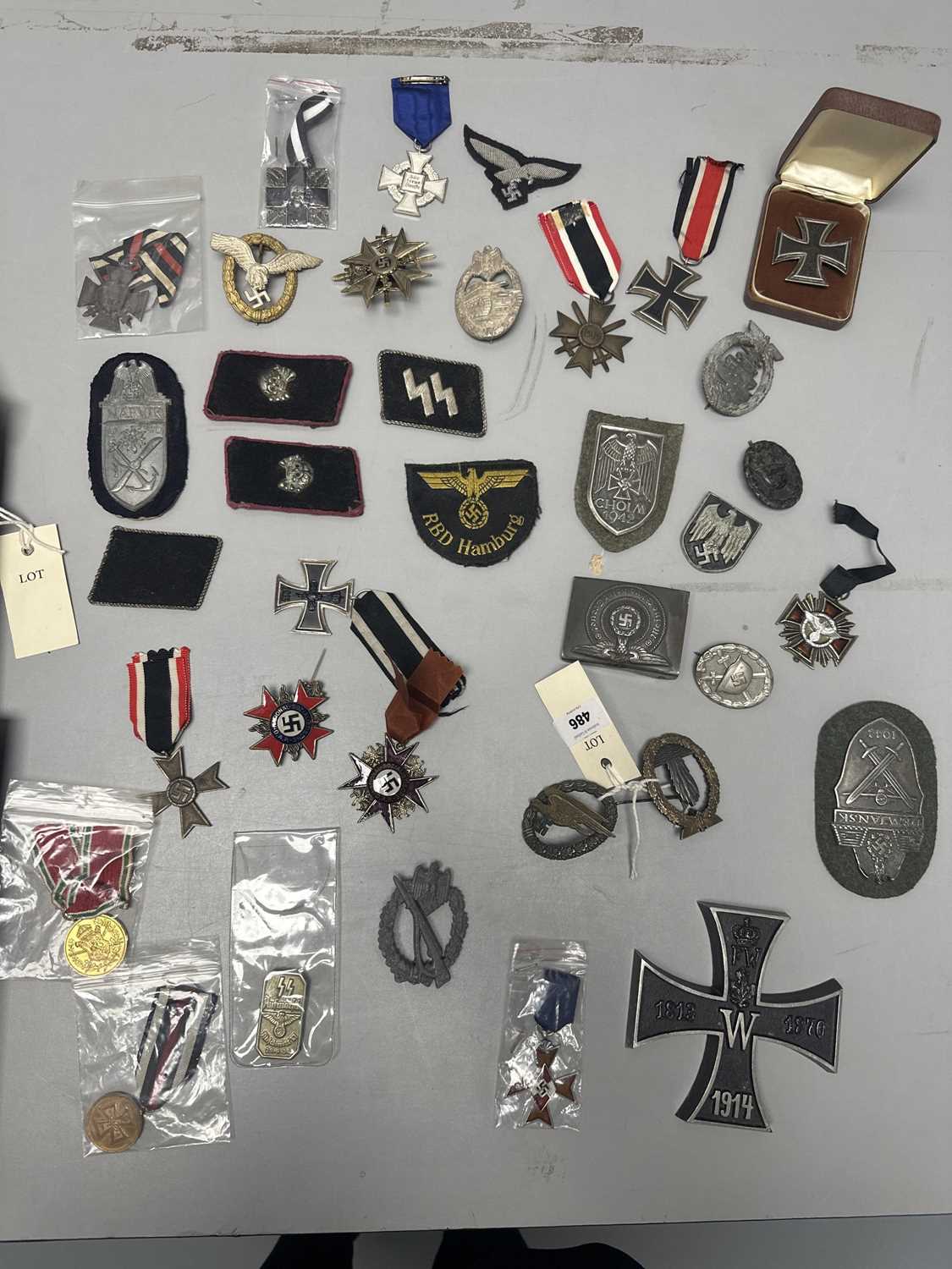 A collection of German WWII style replica military items - Image 12 of 16