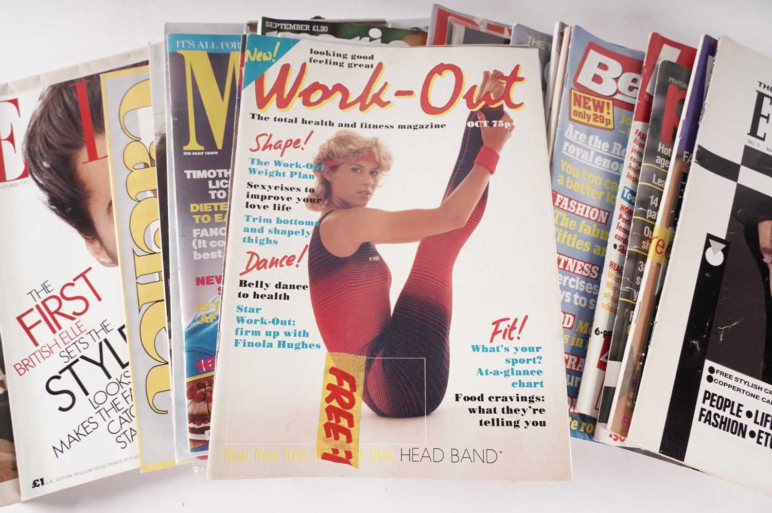 A collection of 1980s first-issue women's fashion magazines, some with original free gifts - Image 6 of 8