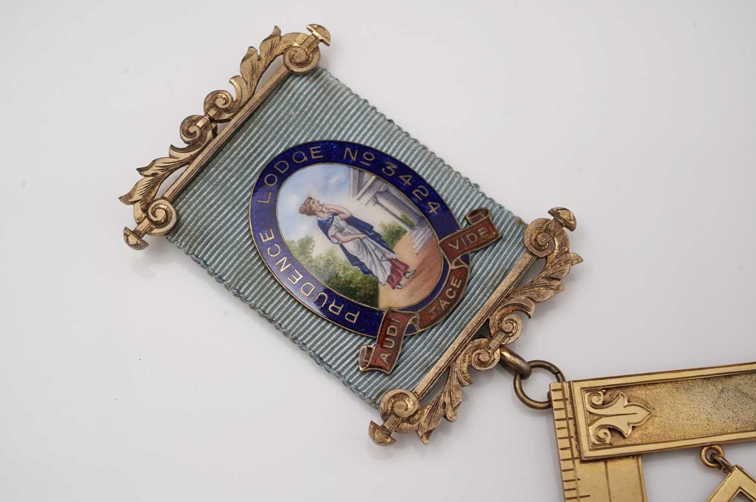 A 9ct yellow gold and enamel Masonic medal - Image 3 of 5