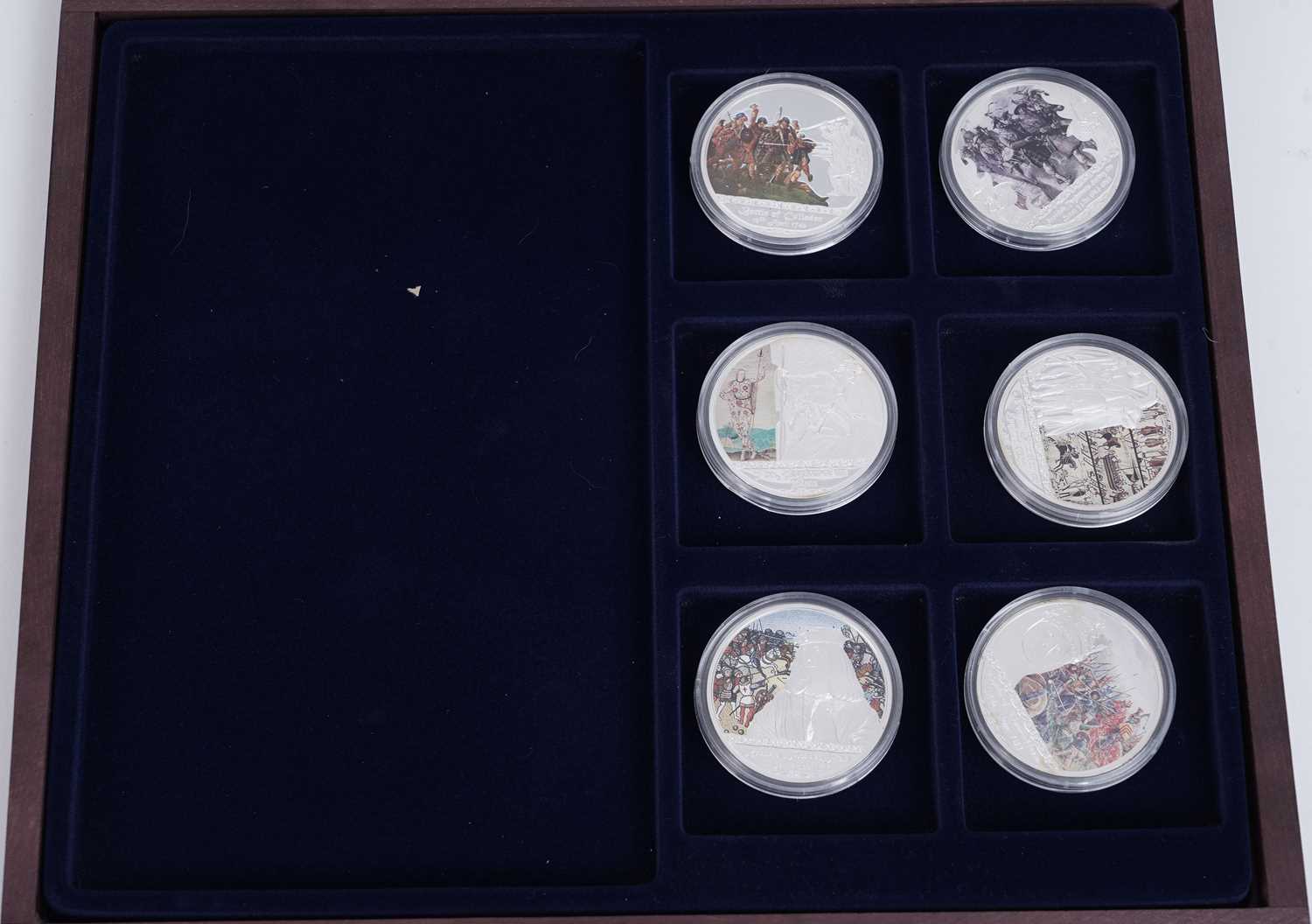 A collection of commemorative coins - Image 8 of 9