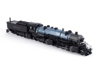 MTH 0-gauge 2-8-8-8-2 Triplex locomotive and tender