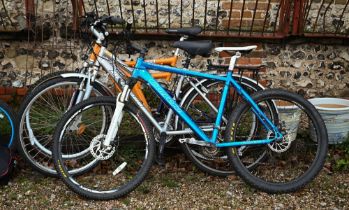 Three various used bikes, Mongoose Pro Nx; Radford Avenue; Carrera Vulcan, all as found (3)