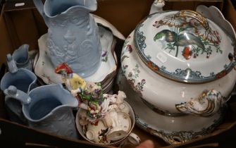 A Georgian Chamberlain's Worcester floral-painted part dinner service, pattern 582 to/w a