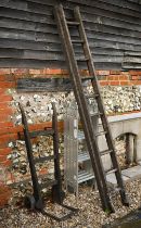 An aluminium folding four-fold ladder, to/with a vintage wooden ladder and a vintage sack-truck (3)