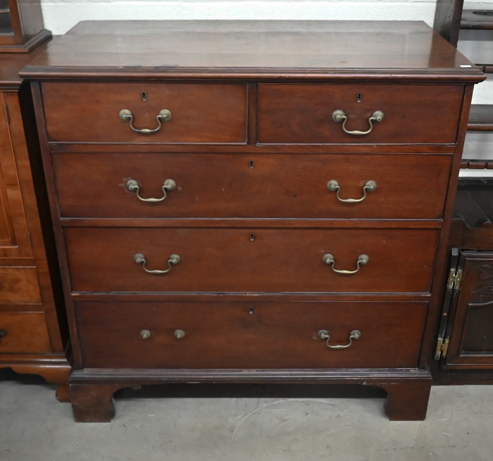 A George III mahogany chest of two short over three long drawers standing on bracket feet, 110 cm - Image 2 of 3