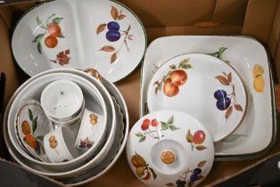Various Royal Worcester Evesham table ware (box)