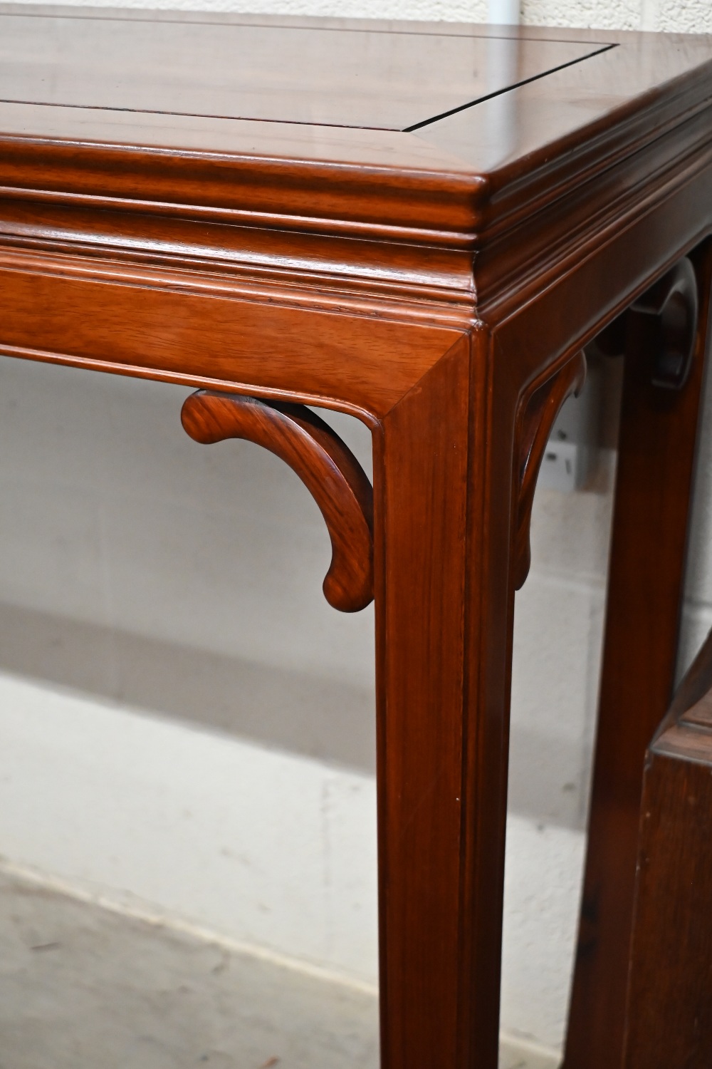 A 20th century Chinese stained hardwood console table, 138 cm wide x 40 cm deep x 86 cm high - Image 3 of 3