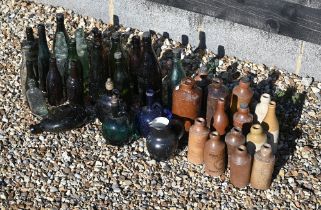 Twelve vintage stoneware bottles to/w a quantity of glass bottles including cods etc (2 boxes)