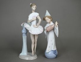 Two boxed Lladro figures 'En Pointe'/'Capricho Espanol' 06371 and 'Aquarius'/'Horoscopo Acuarius'