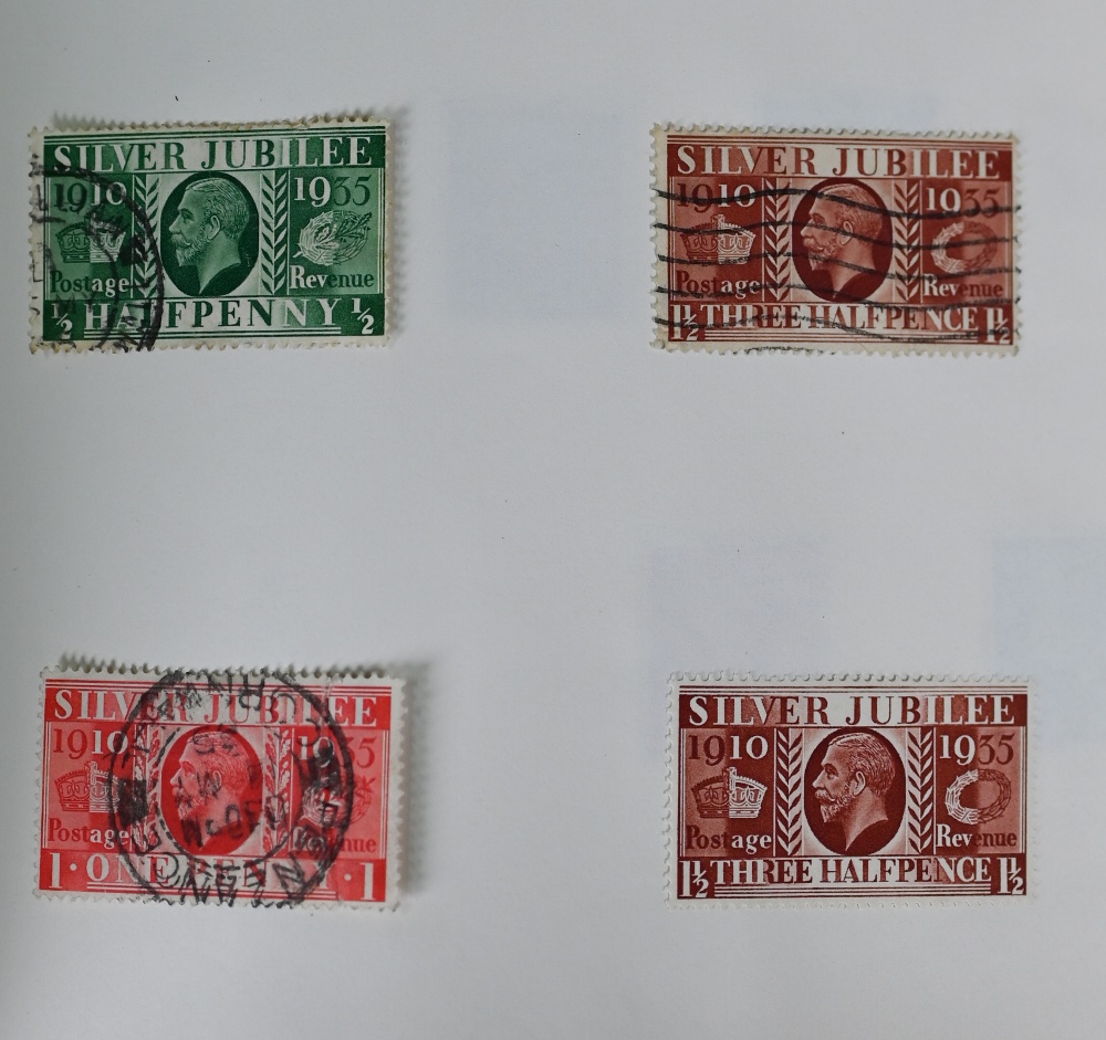 A selection of 1d red postage stamps perf and other Victorian and later issues, to/w a large - Image 8 of 11