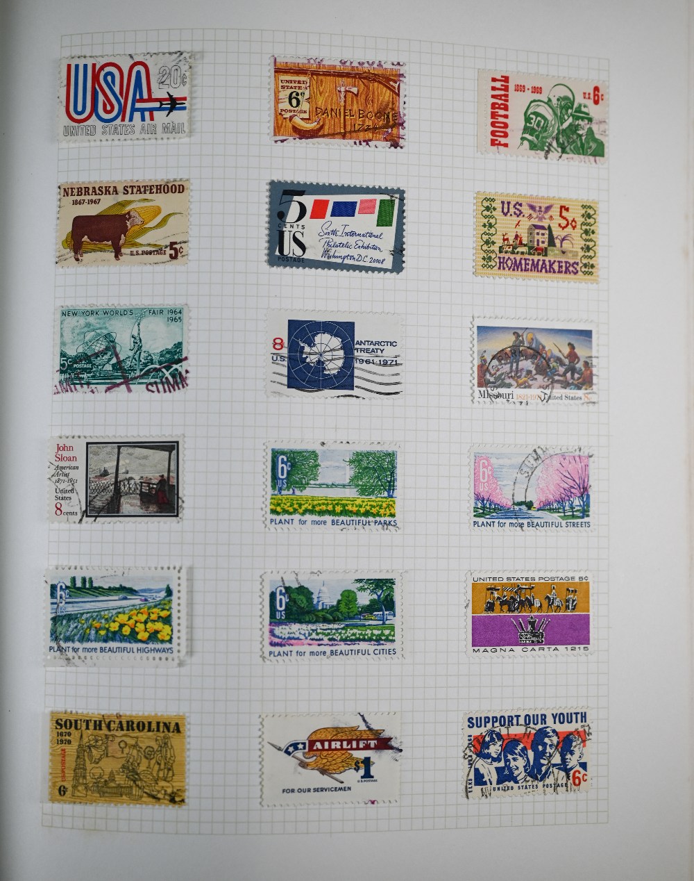 Postage stamps: an album of mostly Elizabeth II definitives and commemoratives - mostly blocks and - Image 5 of 7