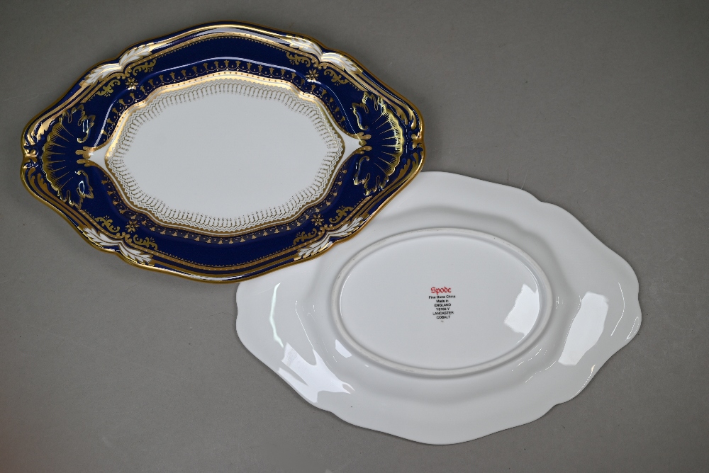 An extensive Spode Royal Lancaster china dinner/tea service, comprising two soup tureens and - Image 3 of 5
