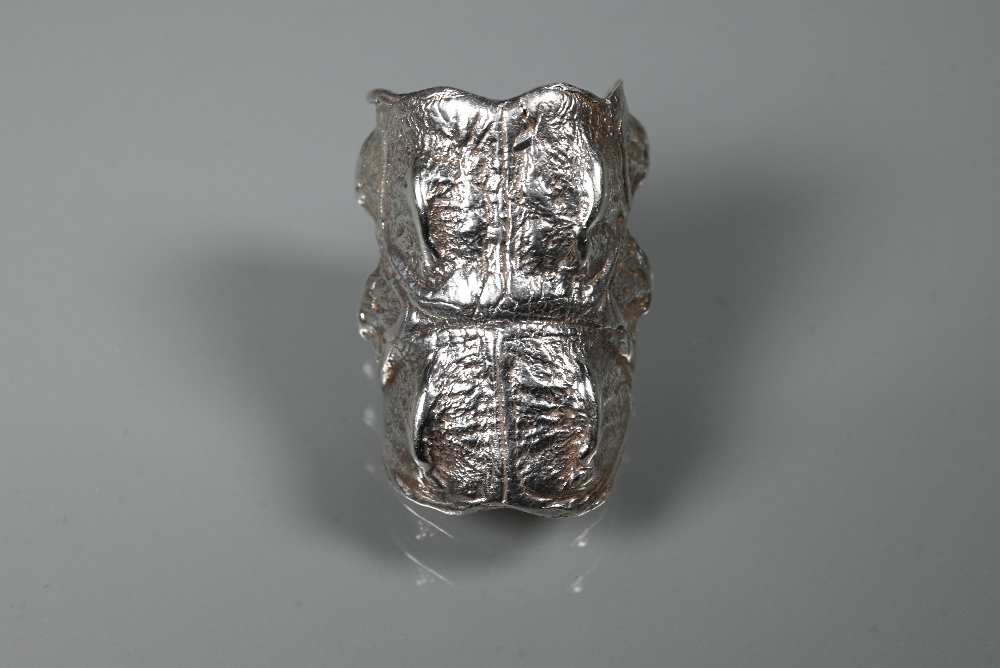 Patrick Mavros - a silver 'Croc Hornback' ring, size L, 3 cm long, inscribed within 'Patrick - Image 2 of 7