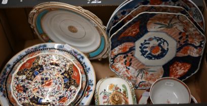 An early 19th century Cantonese bowl, 11 cm diam to/w two pairs of Japanese Imari plates, Bloor