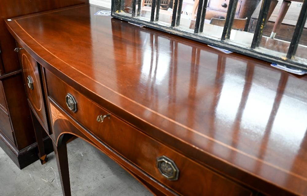 A Titchmarsh & Goodwin Georgian style mahogany bowfront sideboard, 170 x 60 x 90 cm high - Image 6 of 6