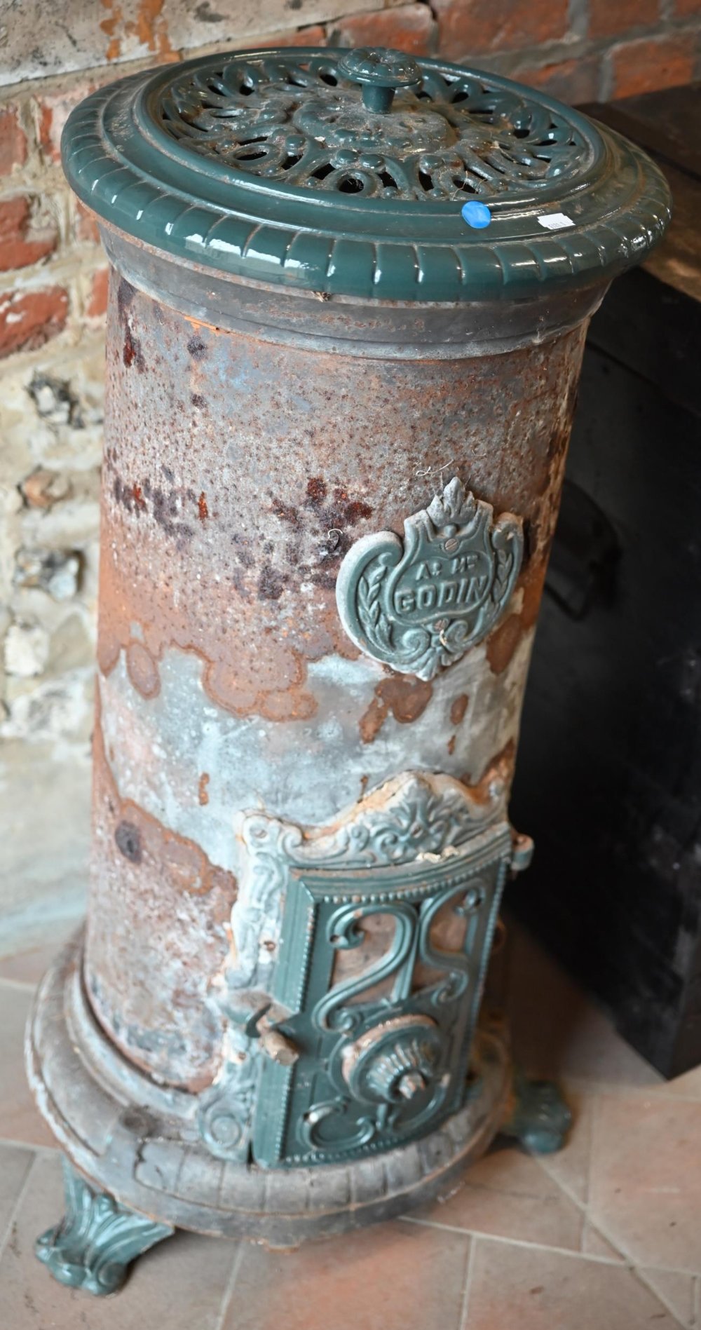 An early 20th century French Godin part enamelled and cast iron stove / greenhouse heater - Image 2 of 3