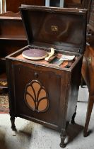 'His Master's Voice' 1940s cabinet gramophone a/f, 64 x 44 x 92 cm h