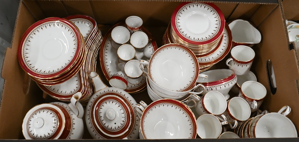 An extensive Aynsley china dinner/tea/coffee service with puce and gilt rims (2 boxes) - Image 3 of 3