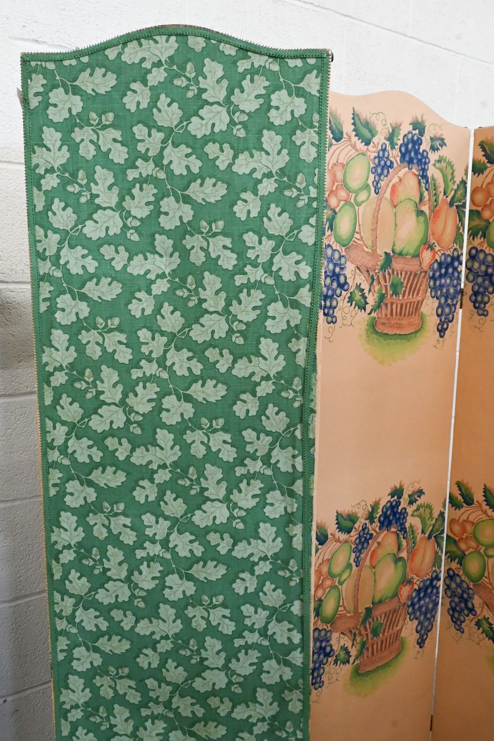 A four-panel folding dress screen printed with fruit baskets on one side and oak leaf and acorn - Image 3 of 3