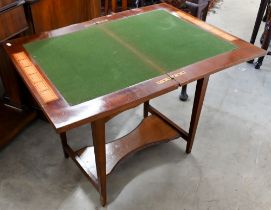 An Edwardian walnut bridge/card table with rotating baize lined folding top and end drawer, 60 cm