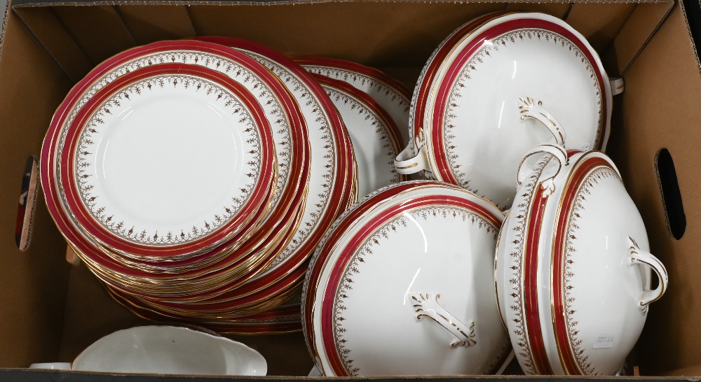 An extensive Aynsley china dinner/tea/coffee service with puce and gilt rims (2 boxes) - Image 2 of 3