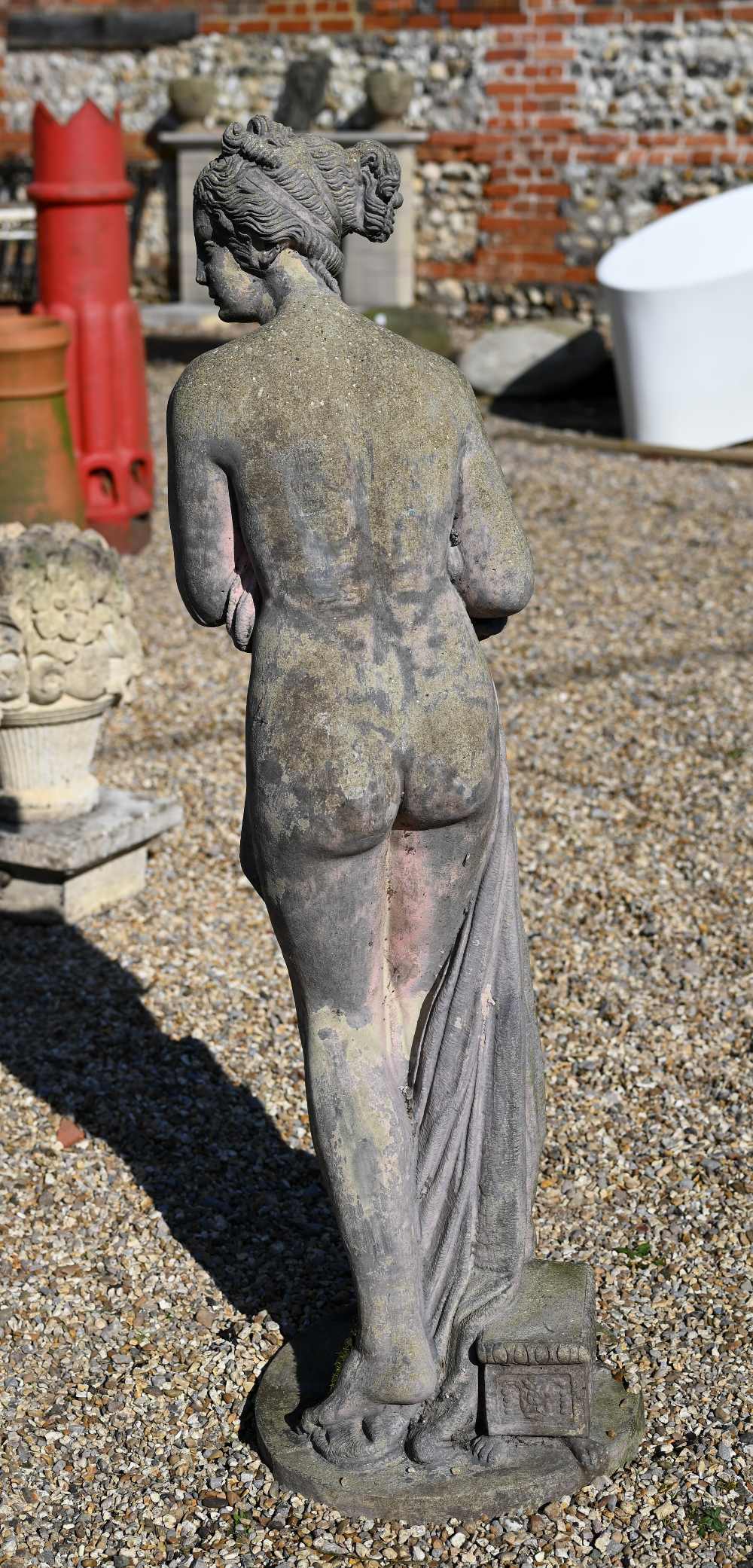 A classically styled weathered cast stone garden figure, 117 cm h - Image 5 of 5