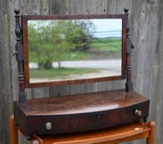 Regency mahogany toilet mirror on three drawer bowfront platform base, 68 x 30 x 68 cm a/f