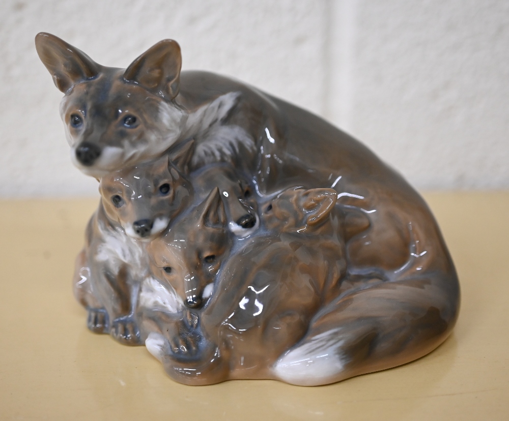 A Royal Copenhagen group, vixen with cubs 1788, to/w four blue and white small dishes (5) - Image 4 of 6