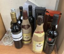 Assorted bottles of wine and spirits including Siglo, Penderyn,
