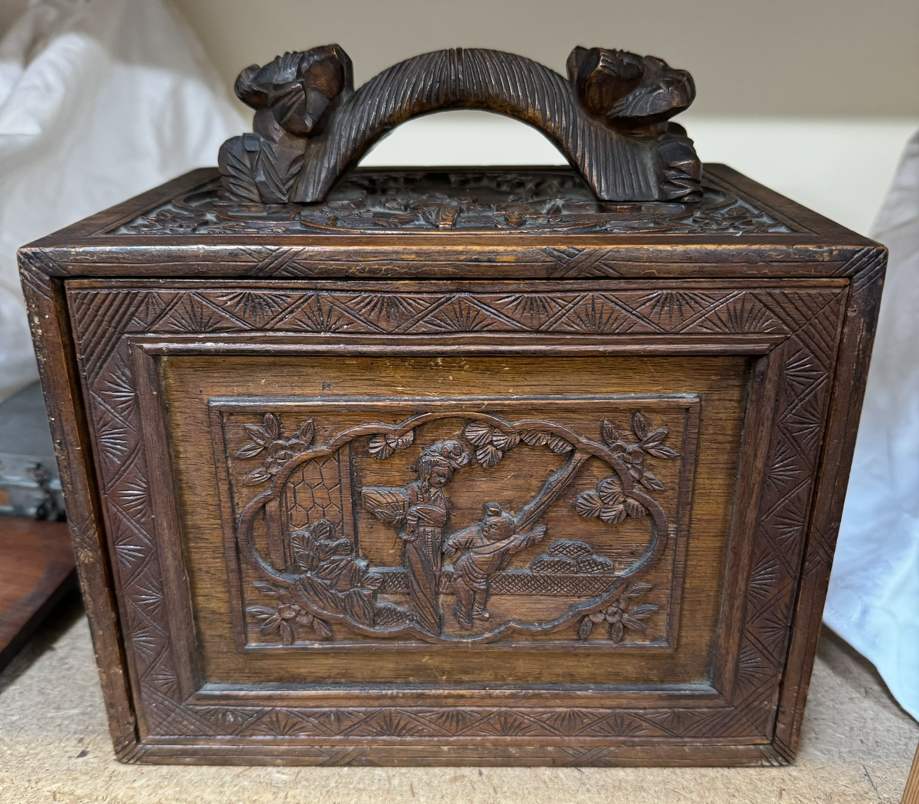 A Chinese Mah Jong set with five drawers of bone and bamboo counters in a carved cabinet together - Image 2 of 8