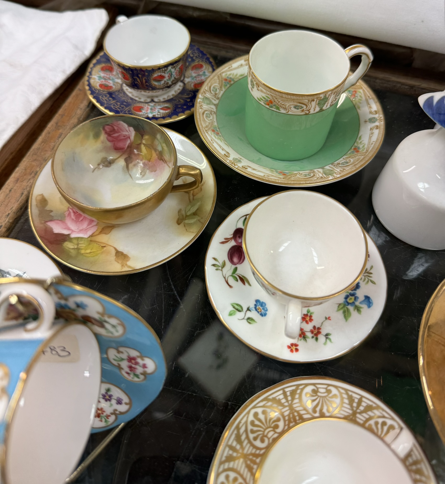 Two Royal Worcester rose decorated cabinet cup and saucer together with a collection of cabinet - Image 8 of 10