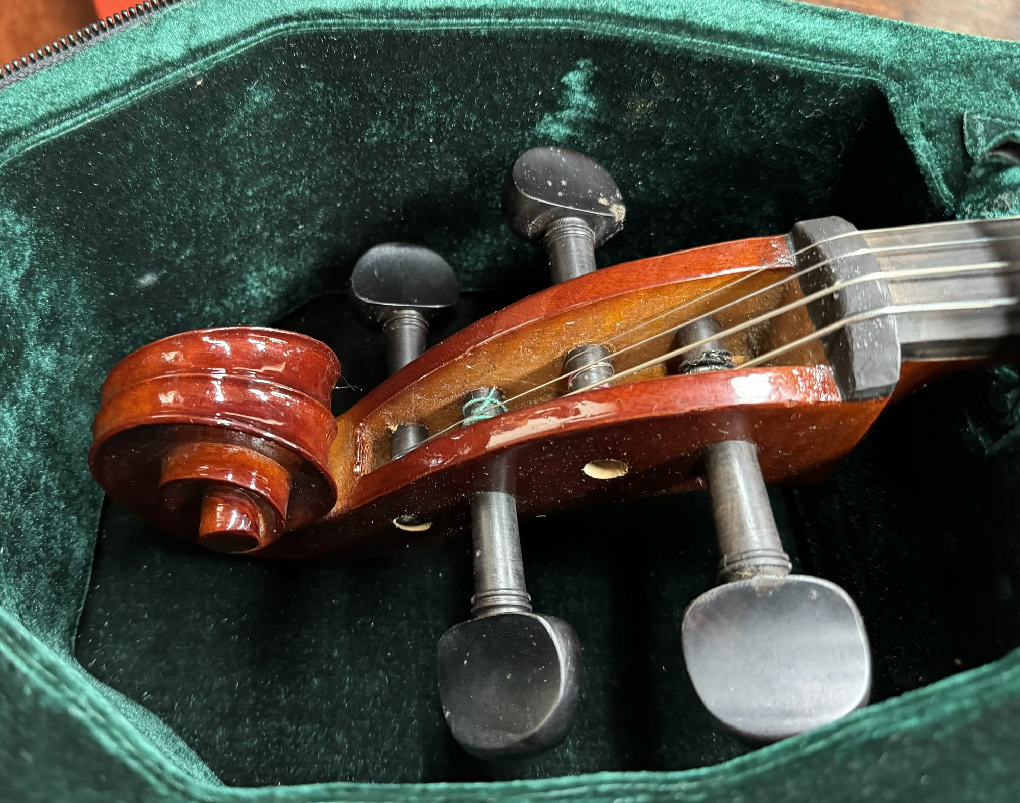 A Hudson MC760E cello and bow cased - Bild 2 aus 5