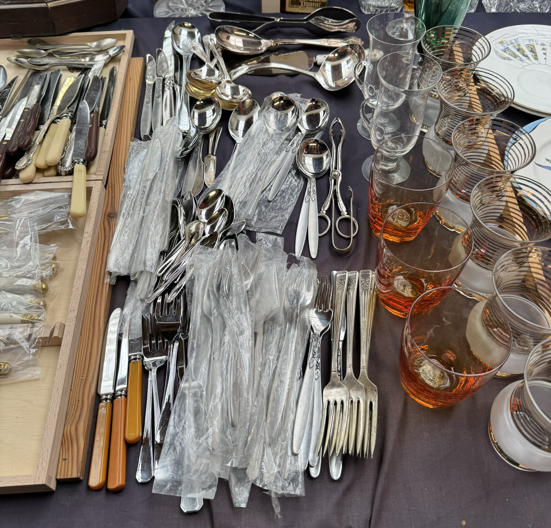 Assorted stainless steel cutlery together with drinking glasses etc - Image 2 of 4