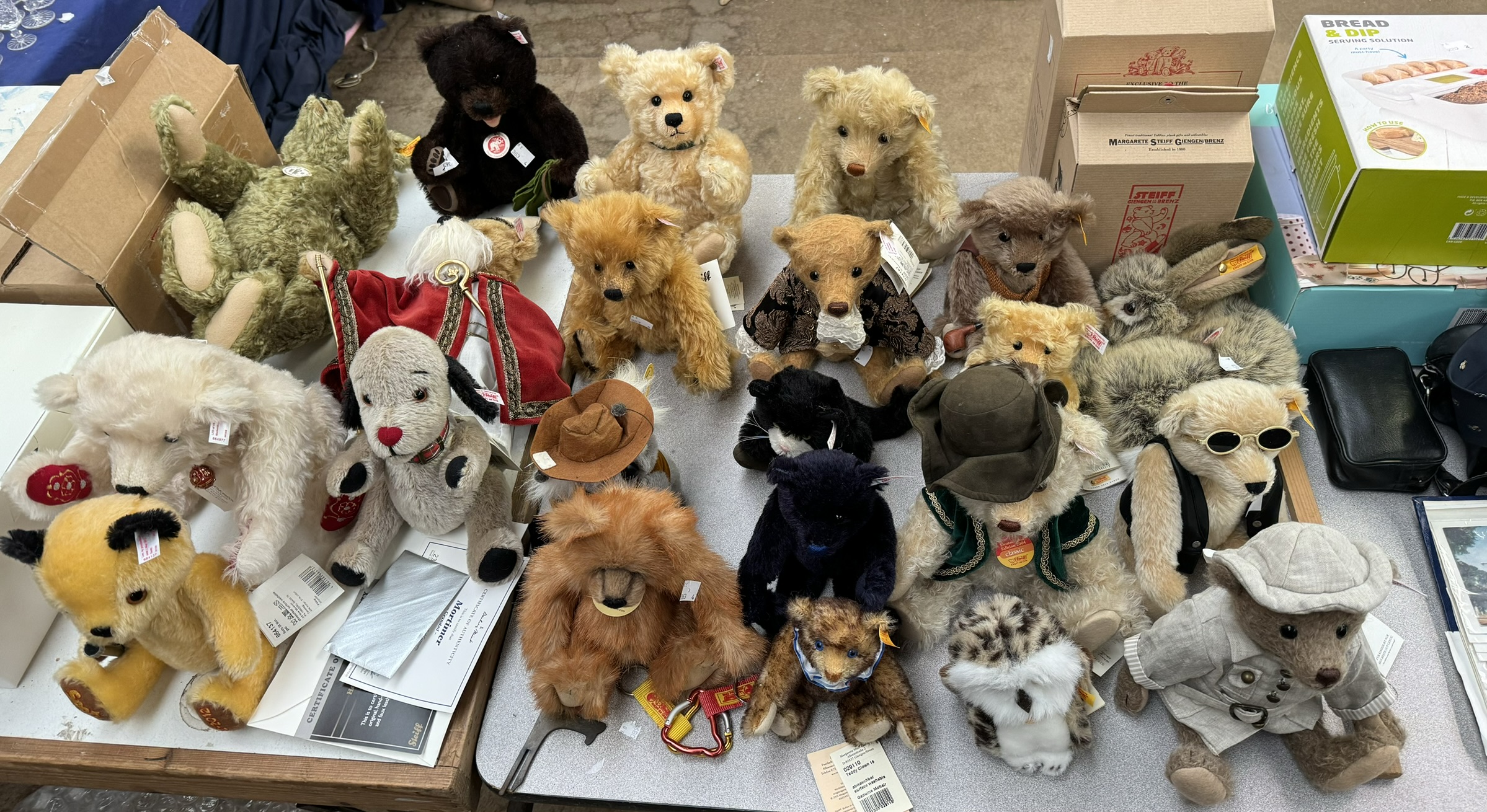 A collection of modern Steiff teddy bears including Blond Biker, Livingstone,