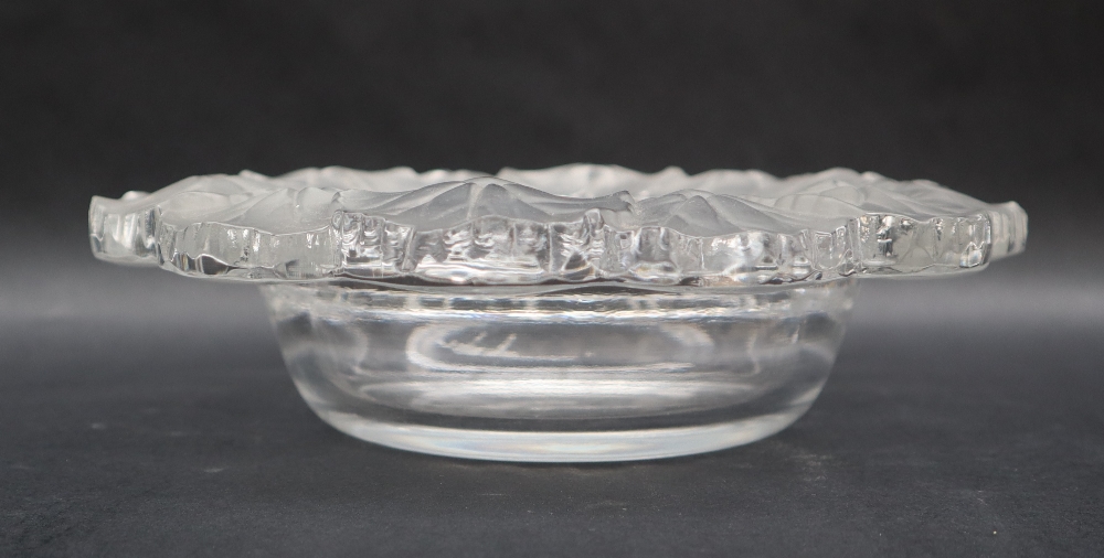 A Lalique Honfleur leaf pattern bowl, etched signature, - Image 5 of 7