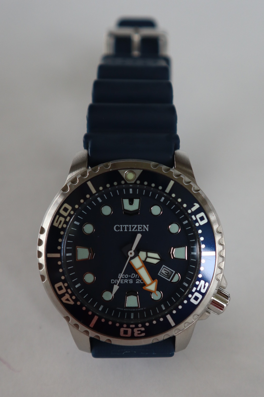 A Citizen Eco-Drive Divers 200m stainless steel wristwatch with a blue enamel rotating bezel, - Image 4 of 5