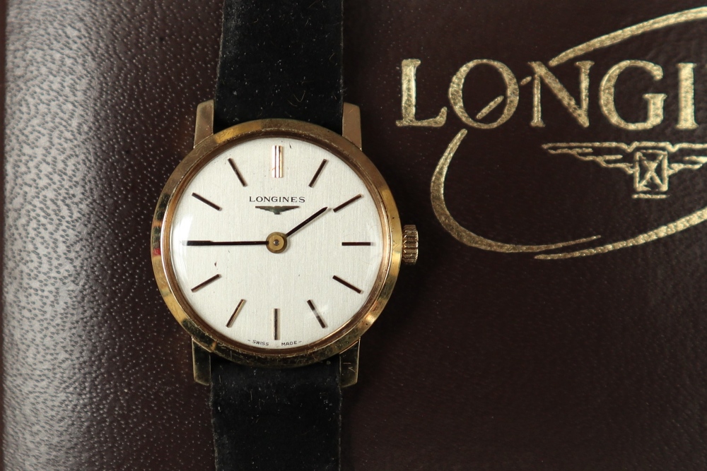 A gentleman's Longines wristwatch, in gilt metal on a gilt metal strap, - Bild 3 aus 10