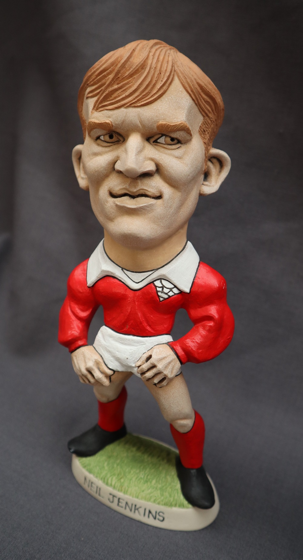A World of Groggs limited edition resin figure of Shane Williams, Wales' record try scorer, - Bild 2 aus 8