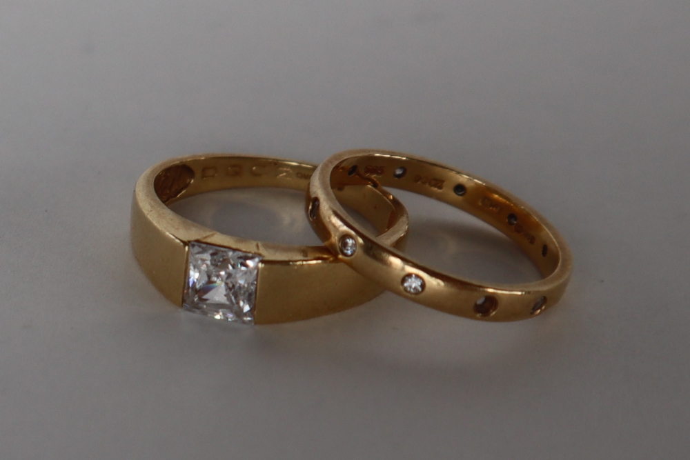 A 14ct gold ring with a princess cut Cubic Zirconium, size L, - Bild 2 aus 7