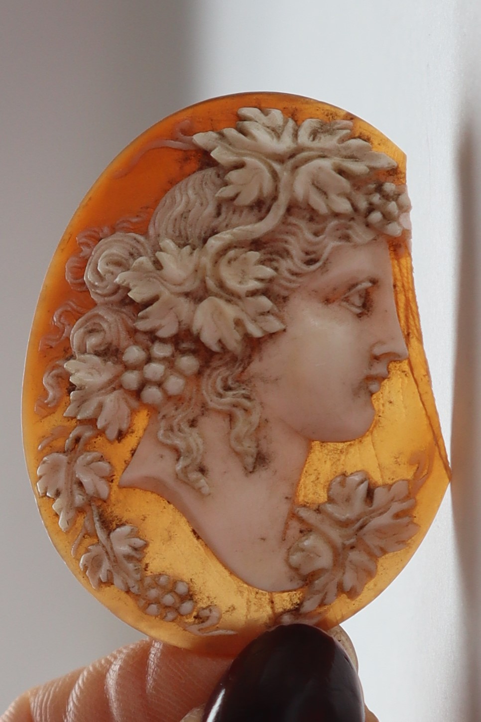 A shell cameo of oval form depicting a bacchanalian head in profile together with another small - Image 2 of 10