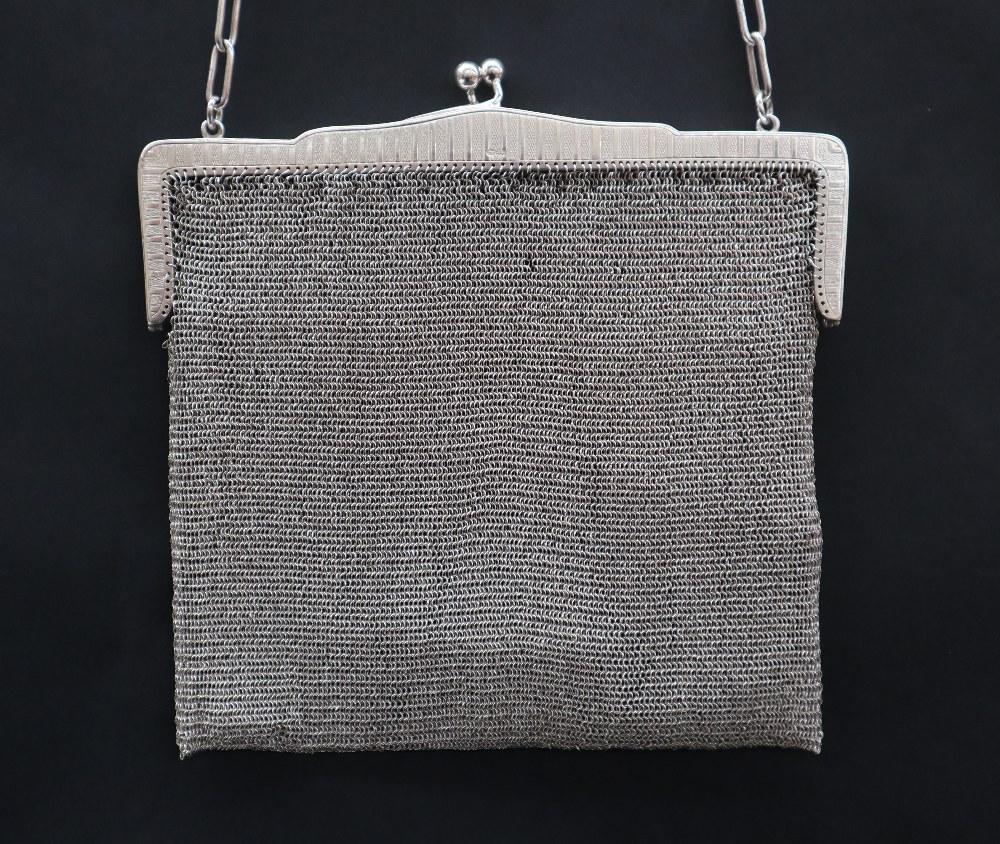 A George V silver mesh purse, with a crossover clasp and chain handle, import marks for London, - Image 2 of 7