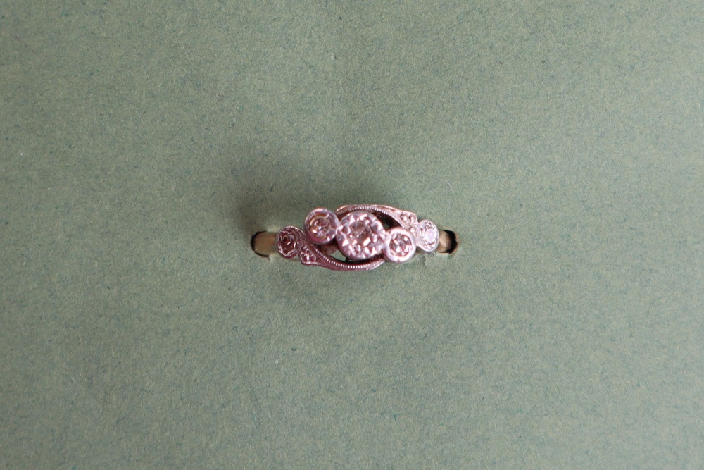 A five stone diamond ring, - Bild 2 aus 6