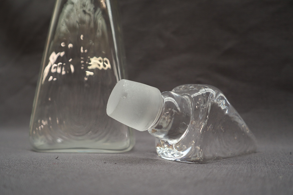 A Steven Newell glass decanter, with a pyramid shaped stopper and a tapering body on a square base, - Image 2 of 5
