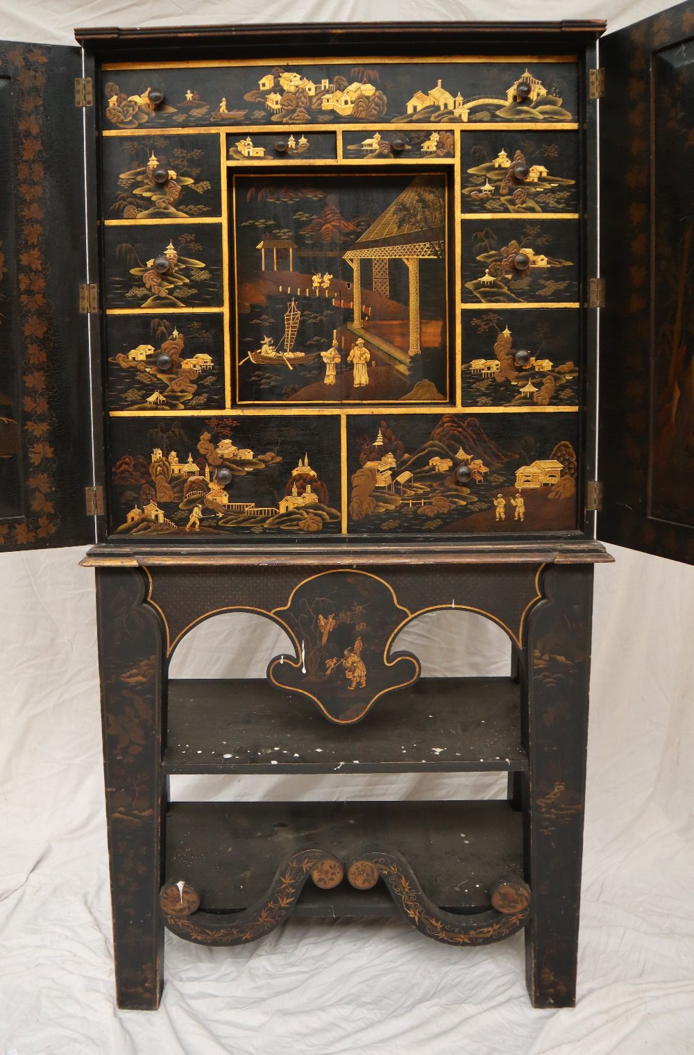 A 19th century Japanned cabinet on stand with Chinoiserie decoration of dignitaries in a landscape, - Image 5 of 12