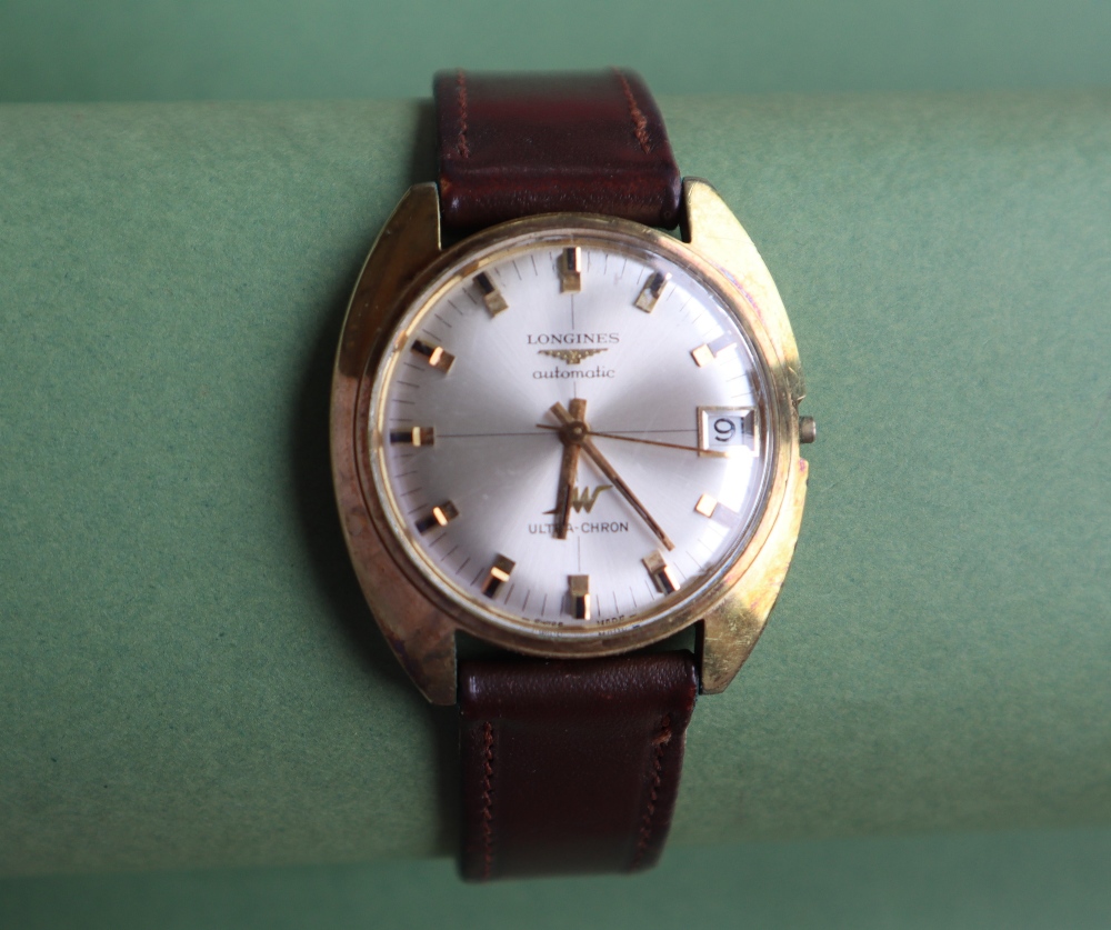 A gentleman's Longines automatic Ultra-Chron wristwatch with a silvered dial,