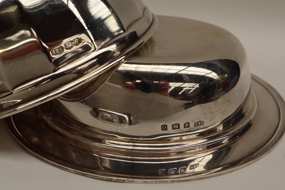 A George V silver muffin dish, liner and cover with a domed panelled cover and turned finial, - Image 3 of 3